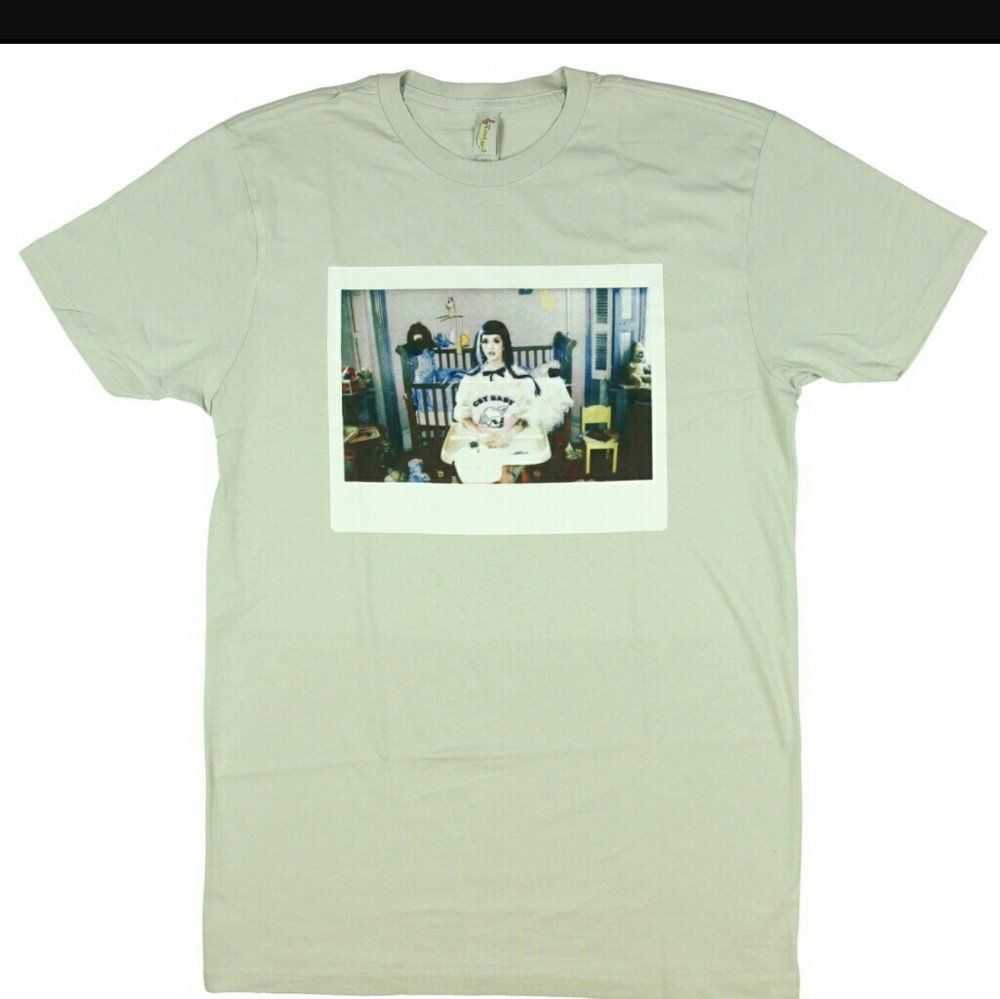 Melanie Martinez: t-shirt
